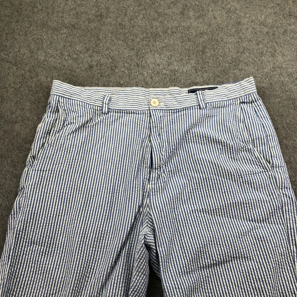 Vineyard Vines Shorts Mens 36 Blue Striped Chino Flat Front 10 Inseam Seersucker